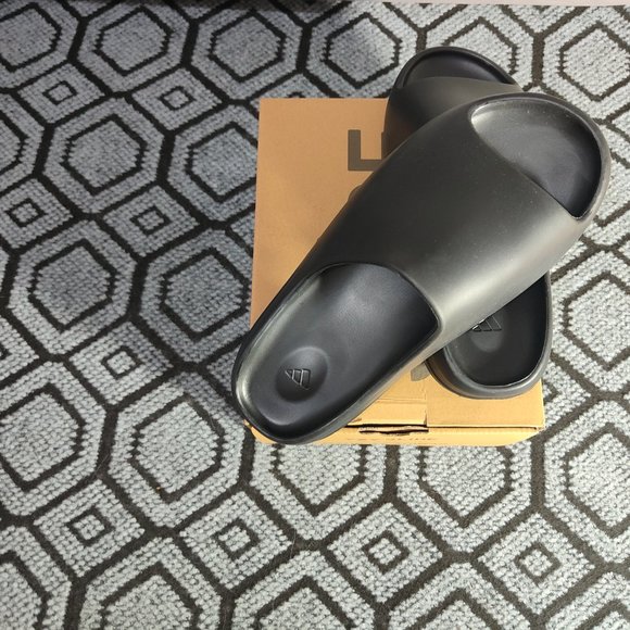 Yeezy slides onyx Men Summer Black Sandals